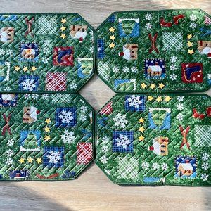 Vintage Christmas Winter Holiday Set 4 Washable Quilted Outdoor Indoor P…